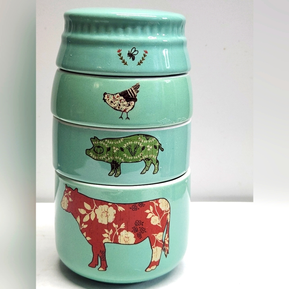 Live Simply by Amylee Weeks Mason Jar Shaped Farm Animals Measuring Cups Label